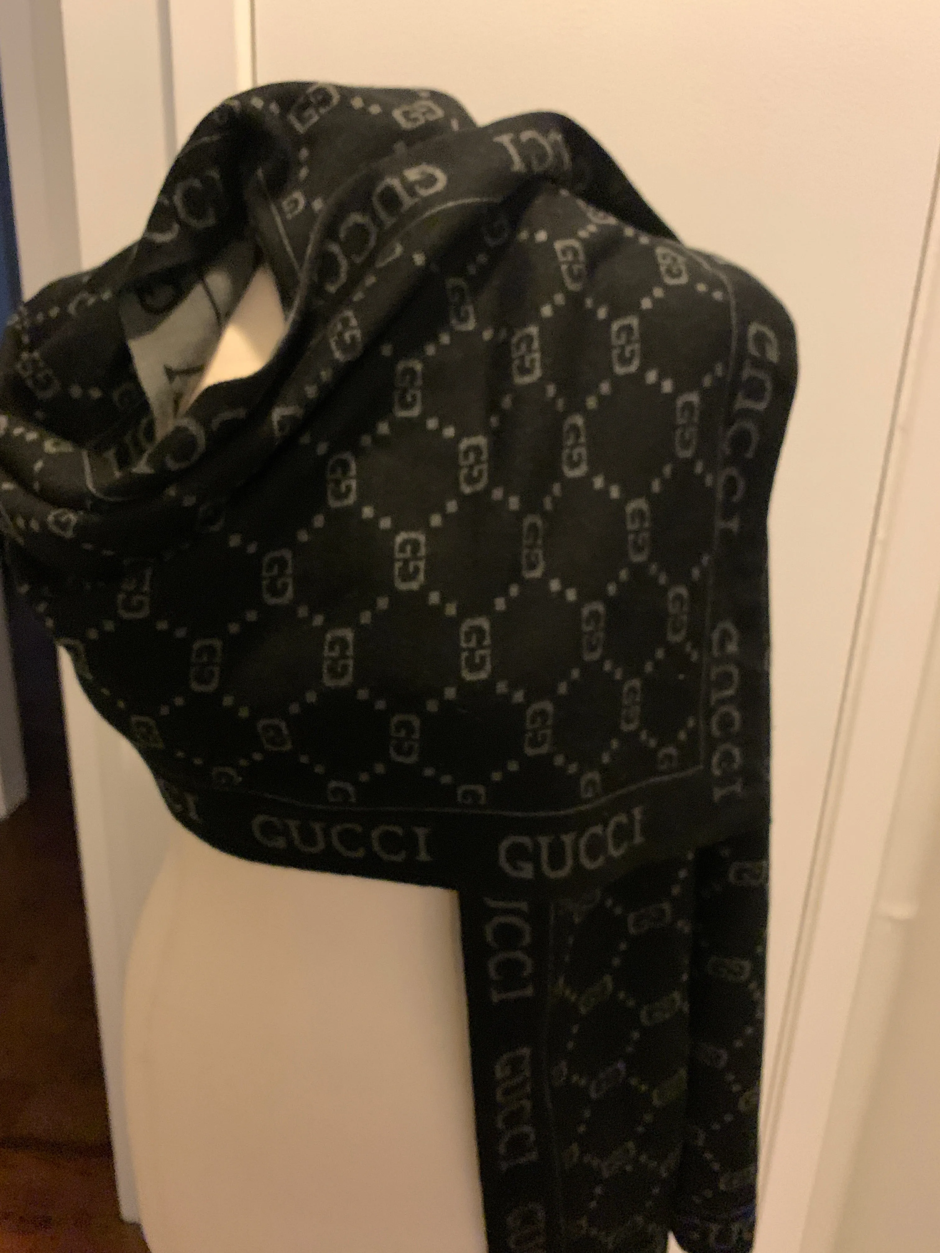 Gucci Scarf!